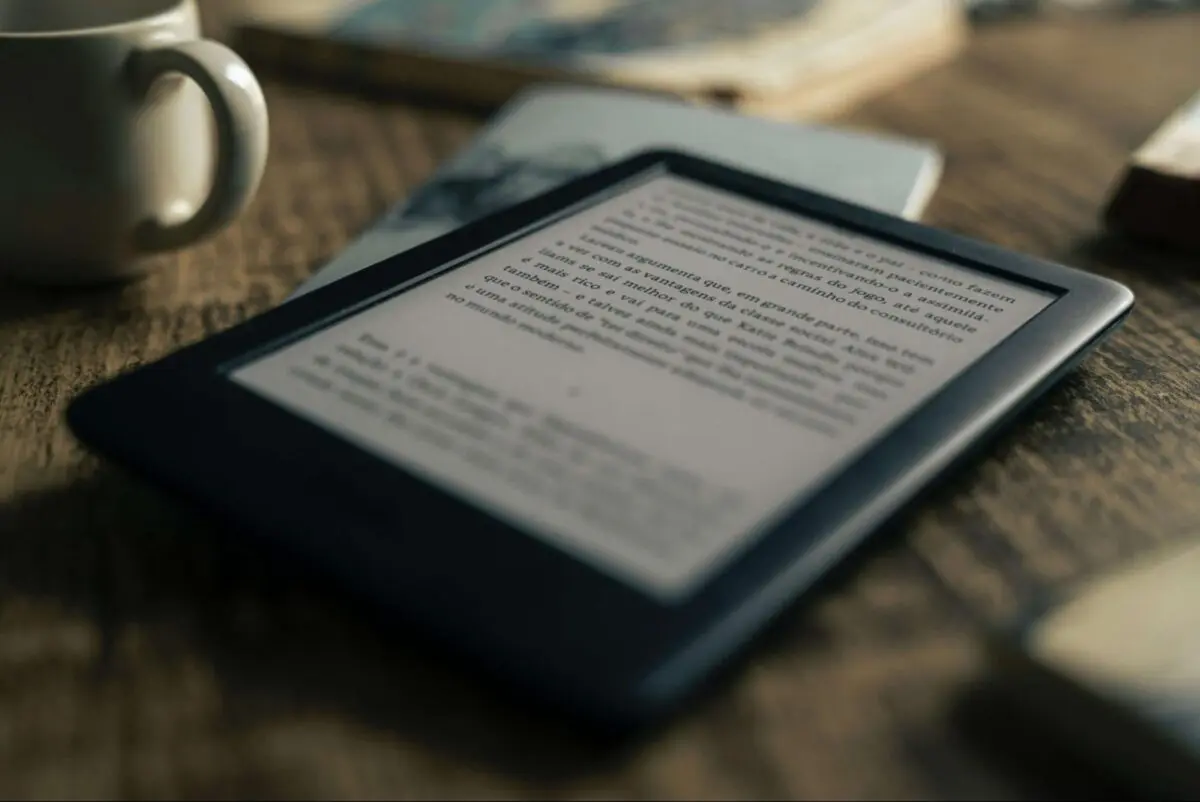 Kindleなどの電子書籍リーダーは目の疲労が少ない